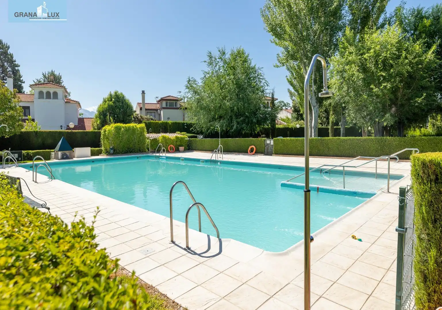 Piscina de Casa o xalet en venda en Albolote amb Aire condicionat, Calefacció i Jardí privat