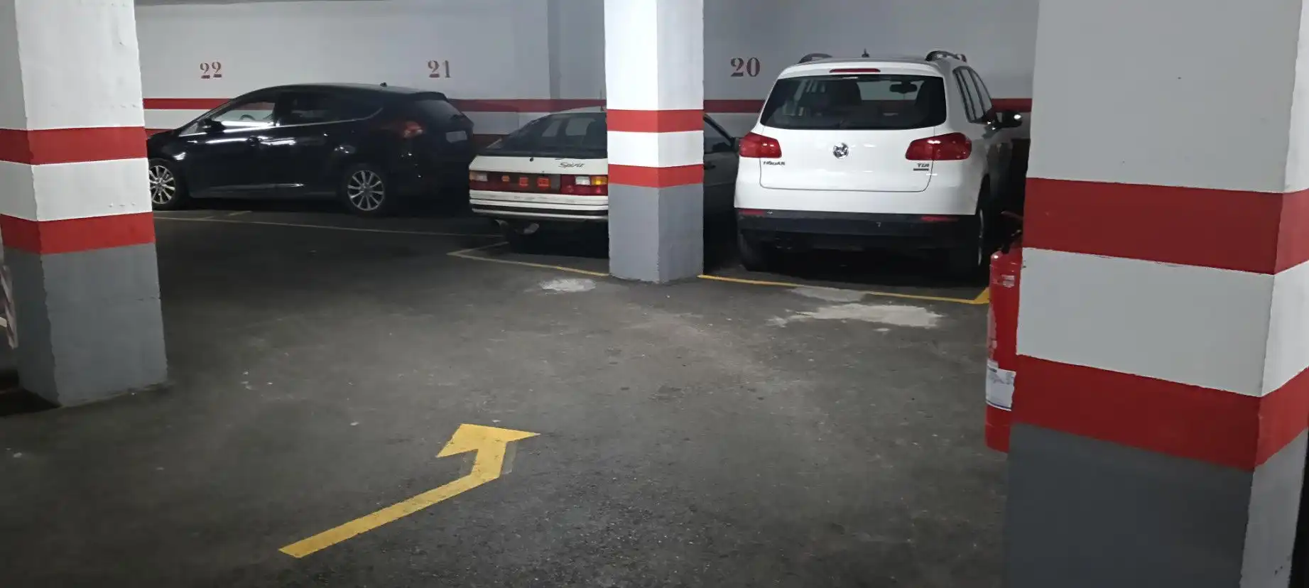 Parkplatz von Garage zum Verkauf in Zaragoza