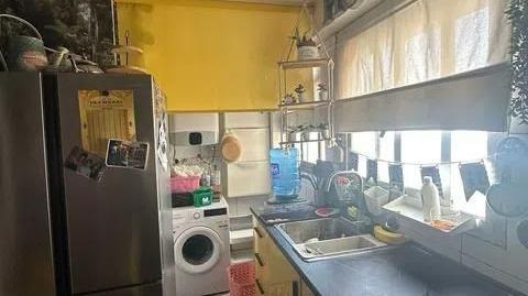 Photo 5 of Flat for sale in Torrefiel, Valencia