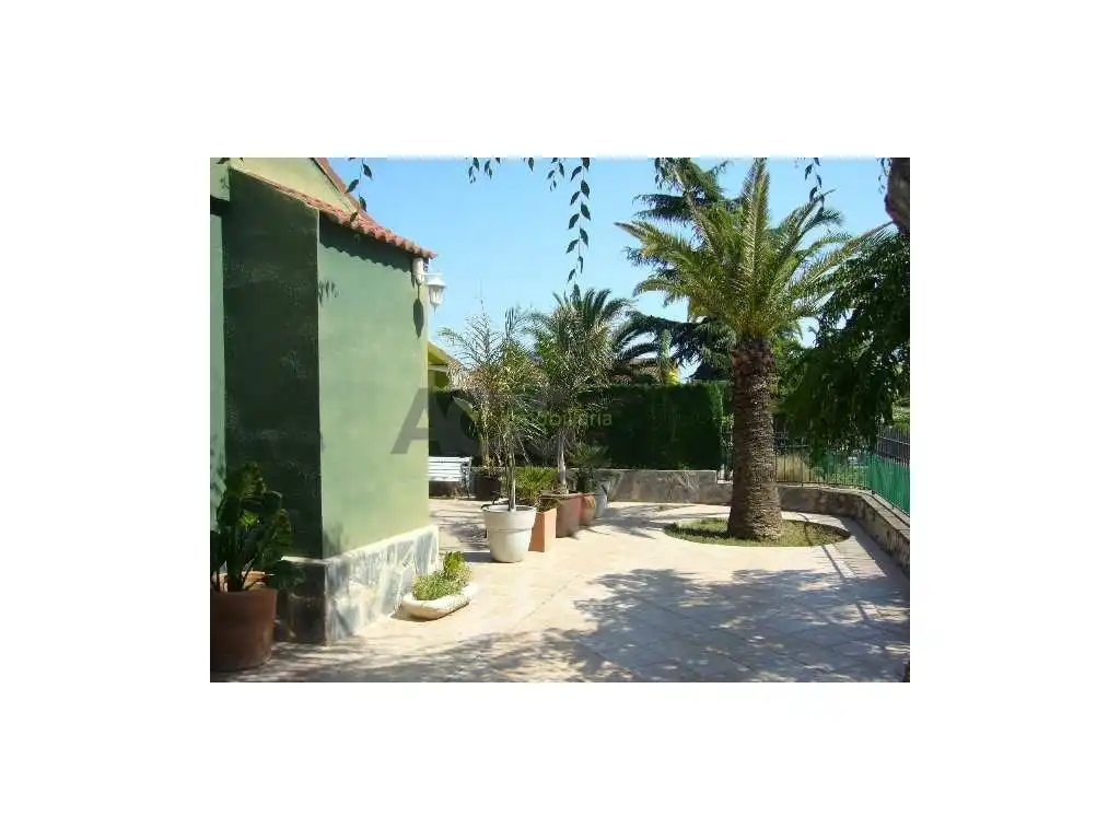 Jardí de Casa o xalet en venda en Carlet amb Aire condicionat, Calefacció i Jardí privat
