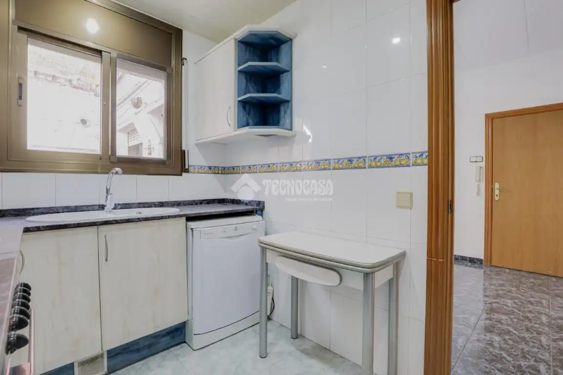Cocina de Casa adosada en venta en Montcada i Reixac con Calefacción y Balcón