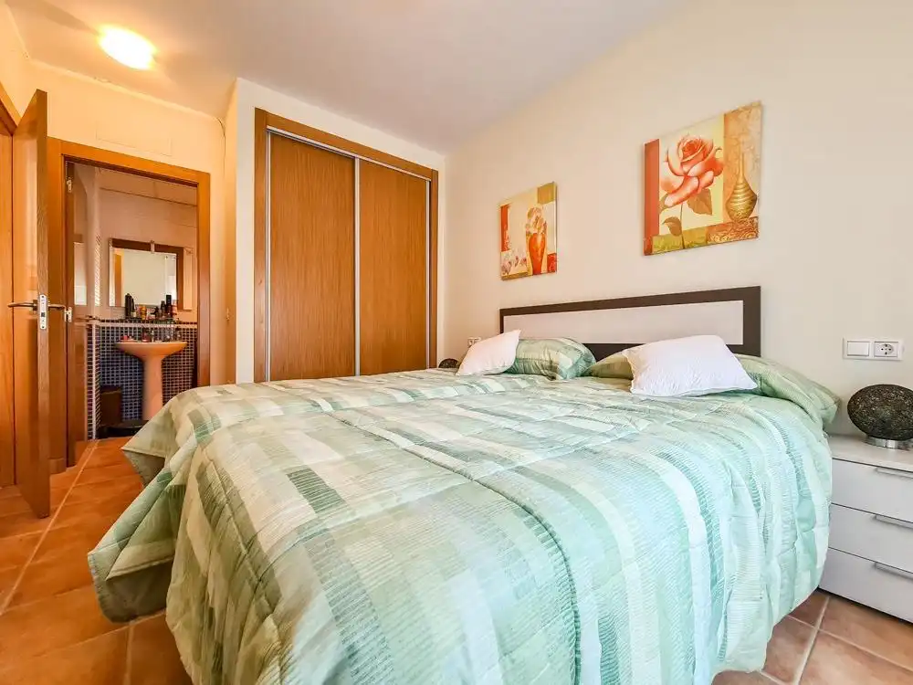 Vivienda con piscina en venta en Calle ALBARDIN, imagen 8