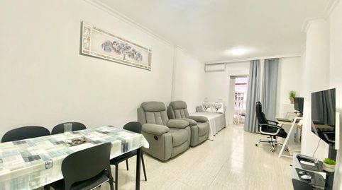 Foto 2 de Apartament de lloguer a Avenida Habaneras - Curva de Palangre, Torrevieja