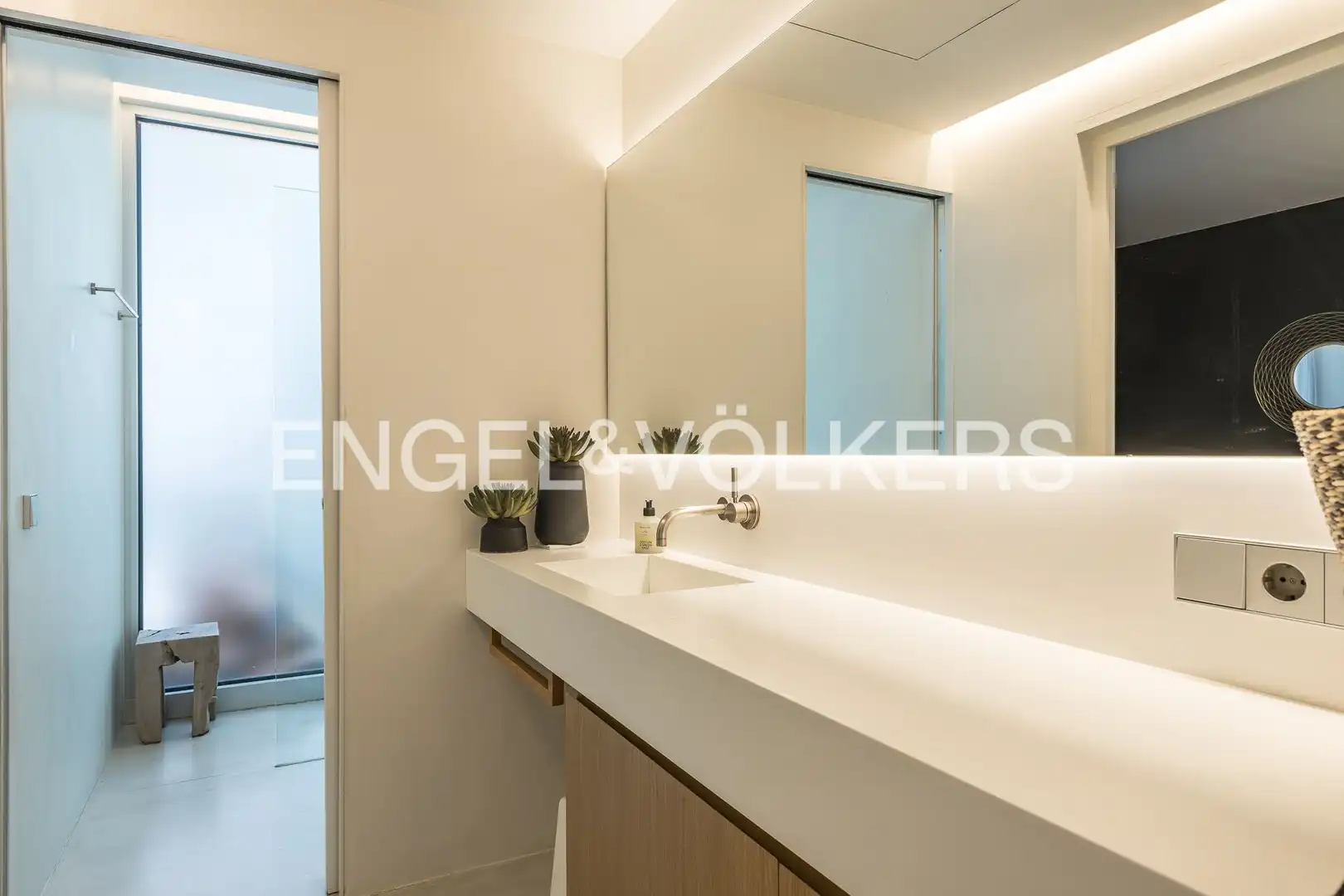 Bathroom of Houses for rent in Castelldefels  with Air Conditioner, Heating and Private garden