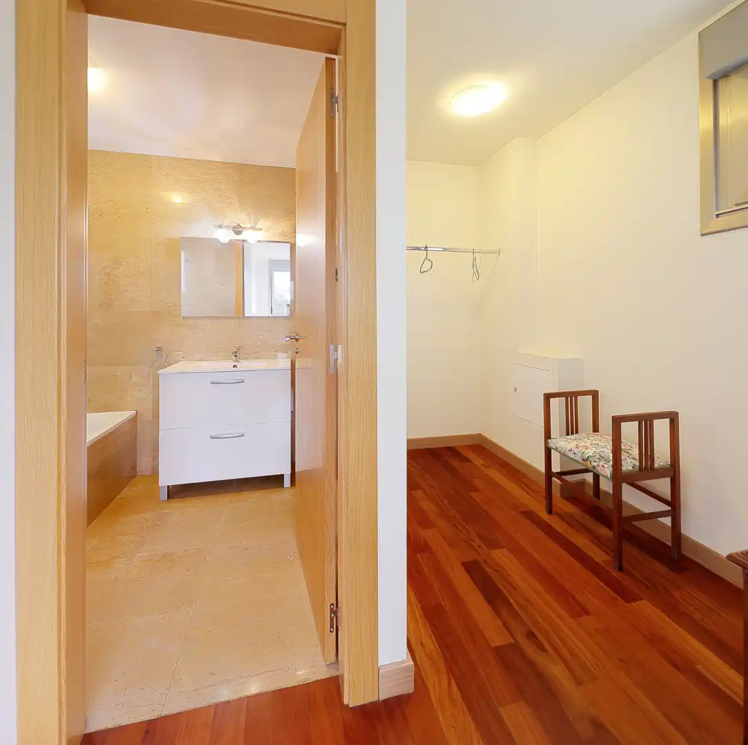 Bathroom of Houses for sale in Gijón   with Heating