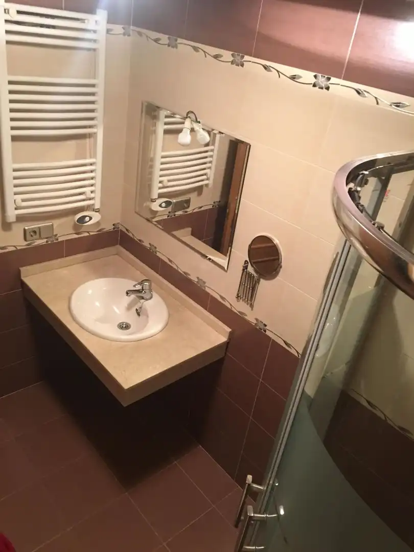 Badezimmer von Wohnung zum Verkauf in Fuentes de Oñoro mit Heizung, Möbliert und Balkon