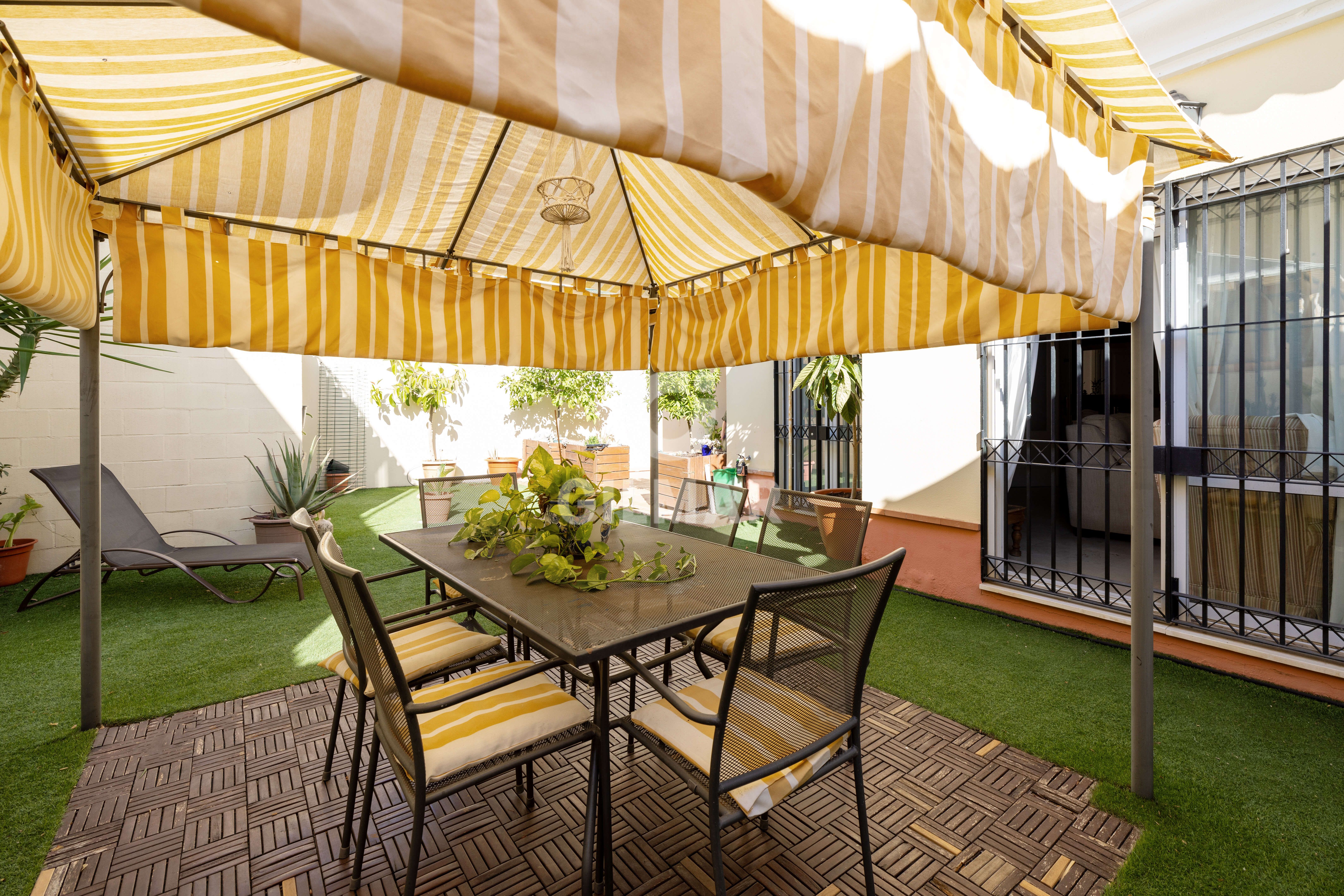 Terrace of Single-family semi-detached for sale in San Juan de Aznalfarache  with Heating and Private garden