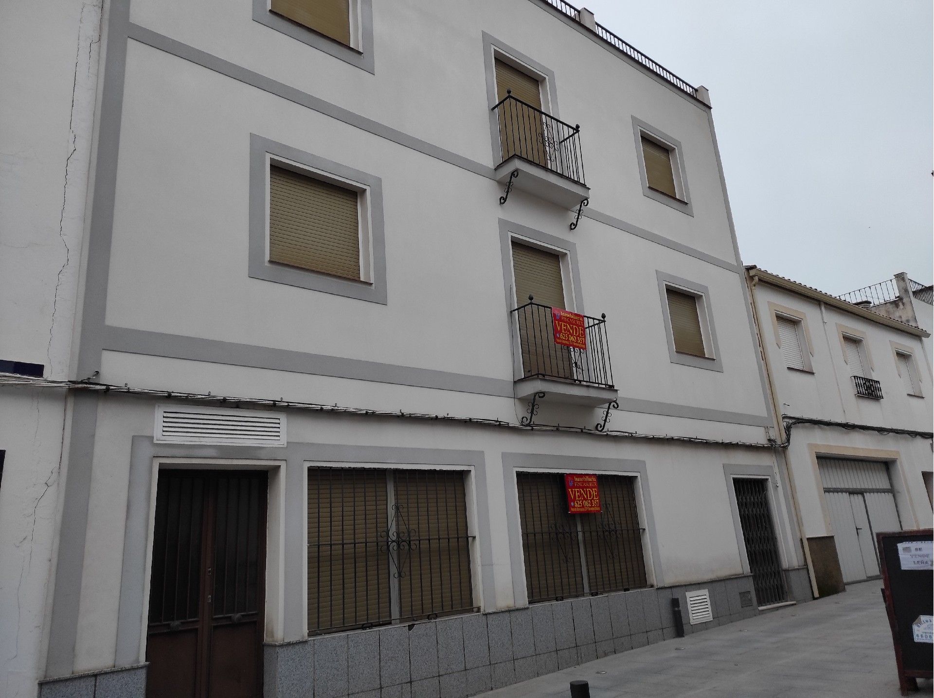 Building for sale in Monesterio