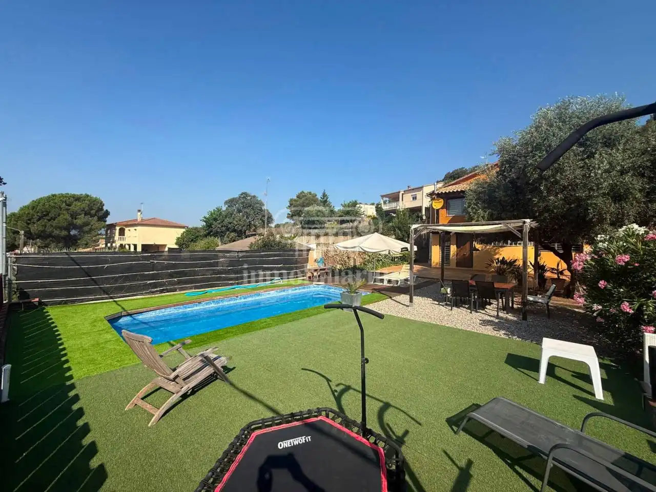 Casa con piscina en venta en Calle Juan Ramón Jiménez, imagen 3