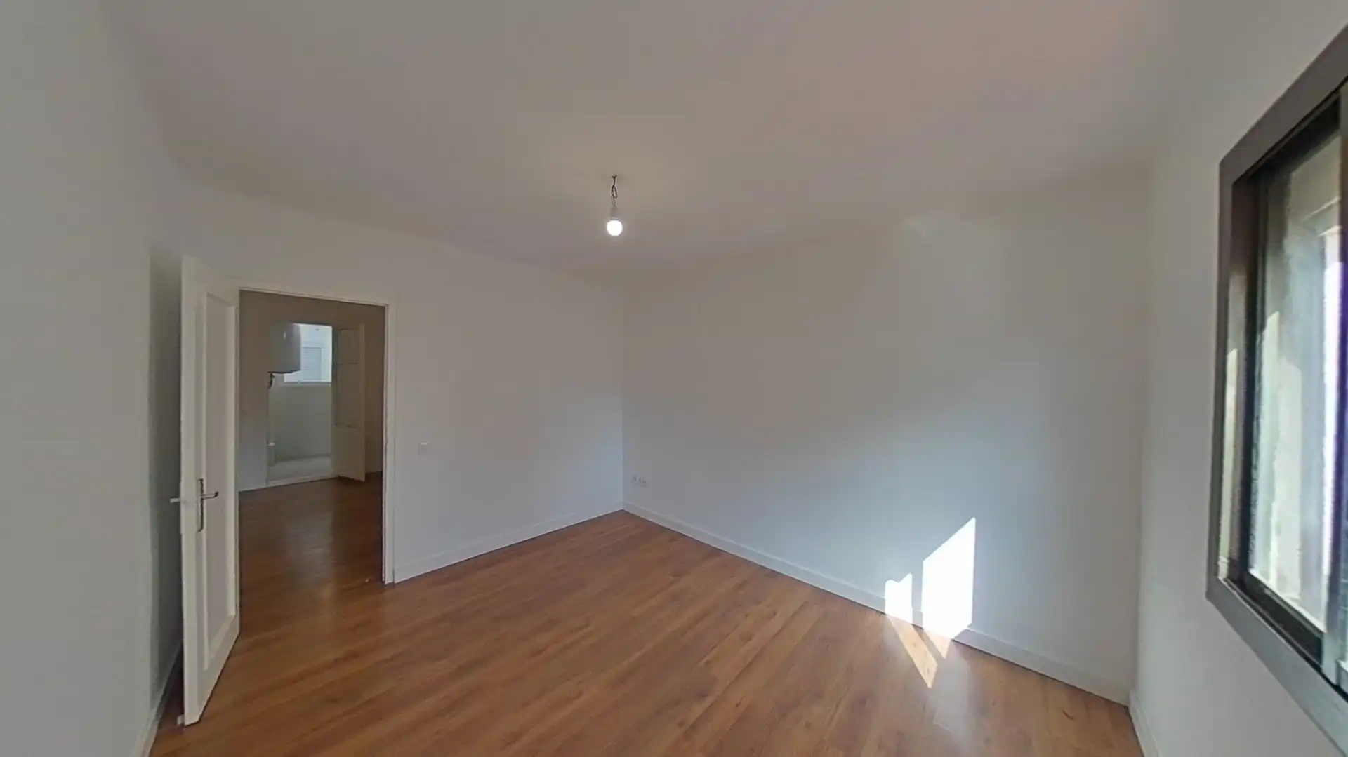 Sala de estar de Piso en venta en L'Hospitalet de Llobregat con Parquet