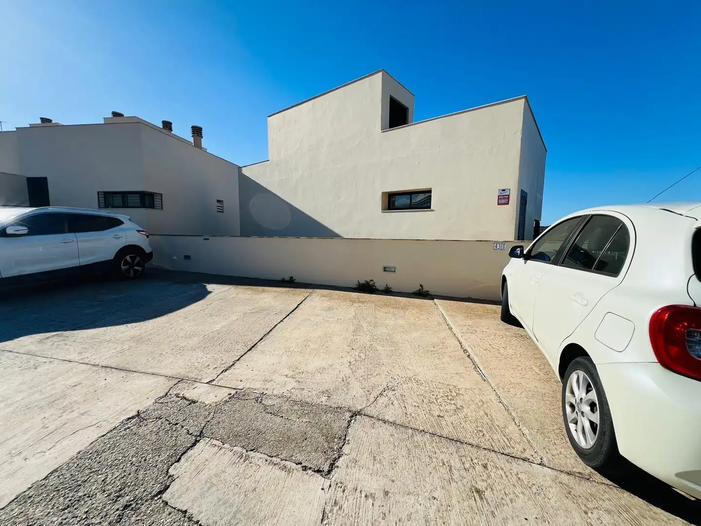 Aparcament de Casa o xalet en venda en Maó amb Aire condicionat, Jardí privat i Terrassa