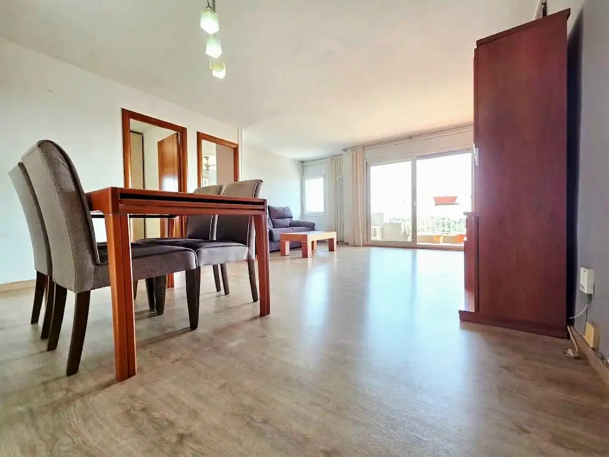 Sala de estar de Piso en venta en Terrassa con Calefacción, Parquet y Terraza