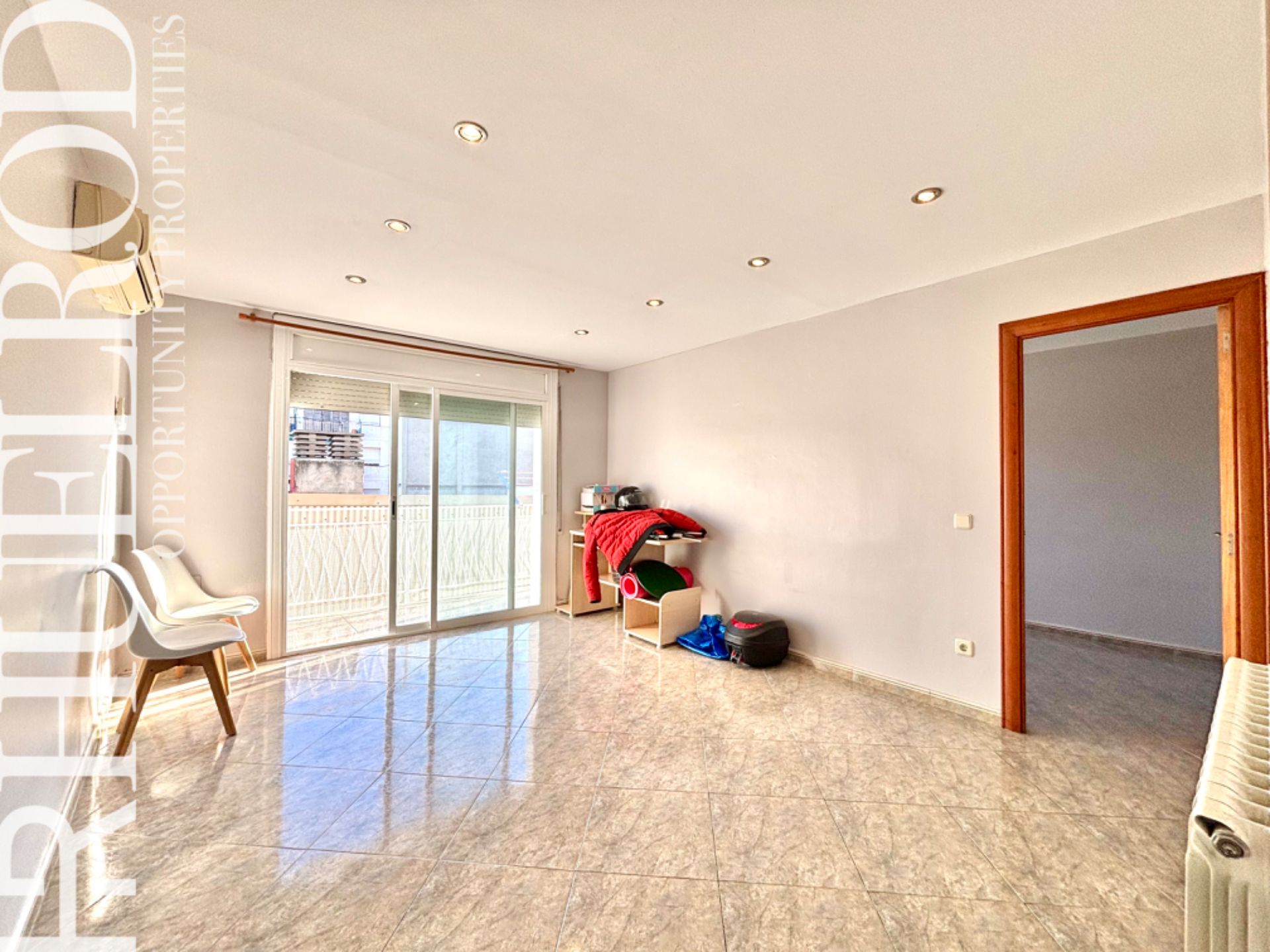 Living room of Flat for sale in Pineda de Mar  with Air Conditioner, Heating and Furnished