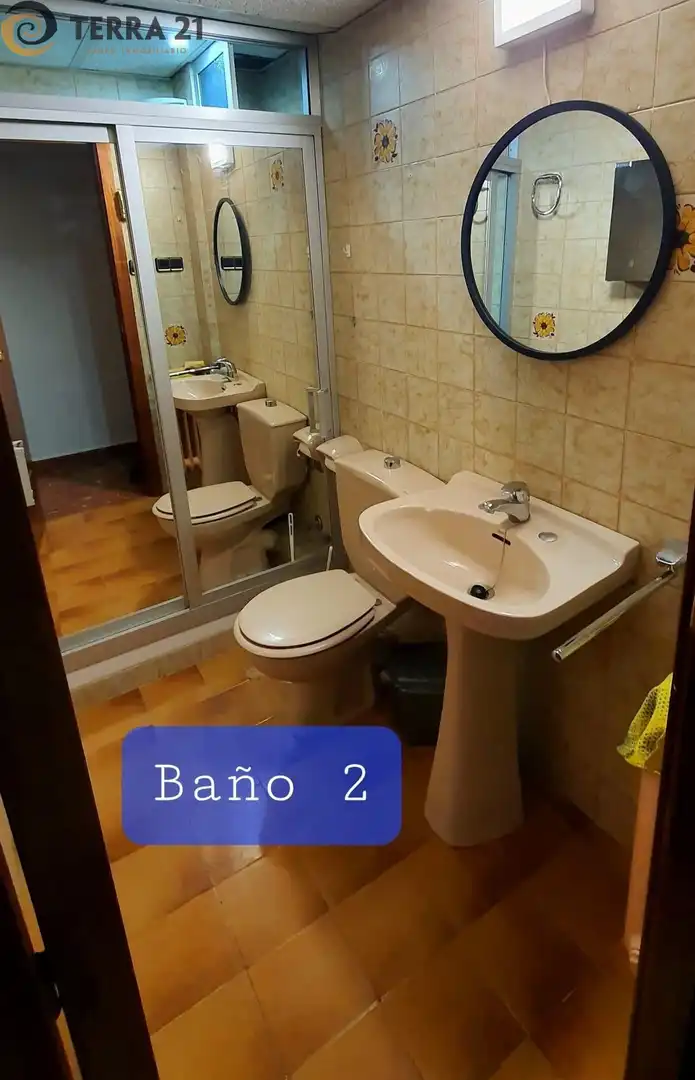 Bany de Pis de lloguer en Jaén amb Aire condicionat, Calefacció i Moblat