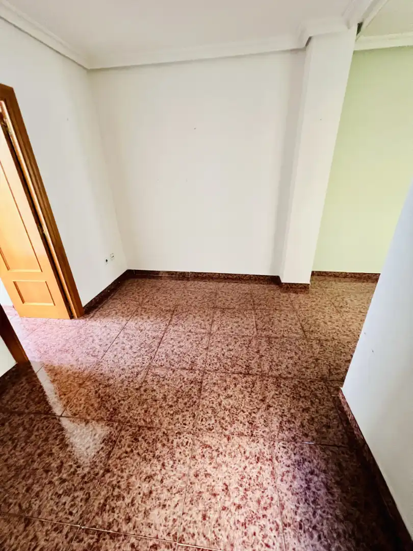 Flat for sale in Zaragoza  with Heating, Oven and Washing machine