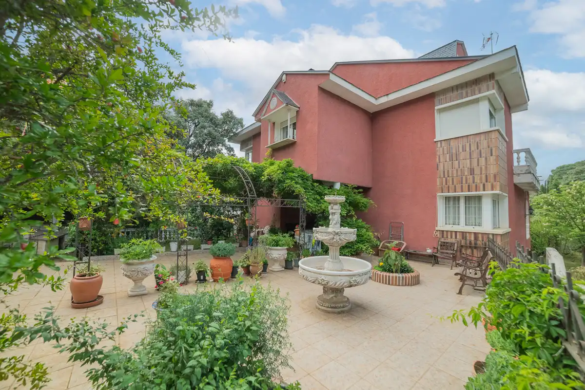 Exterior view of Houses for sale in Arroyomolinos (Madrid)  with Air Conditioner, Heating and Private garden