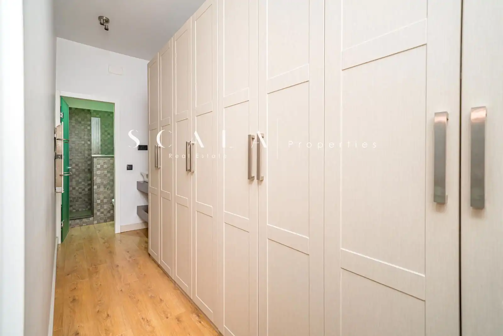 Duplexes for rent in Madrid  with Air Conditioner, Heating and Terrace