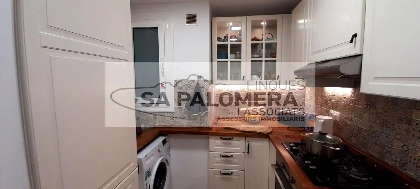 Cuina de Pis en venda en Blanes amb Calefacció, Parquet i Balcó