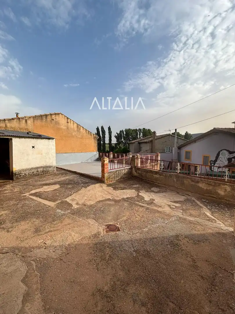 Vista exterior de Casa o xalet en venda en Mariana amb Calefacció