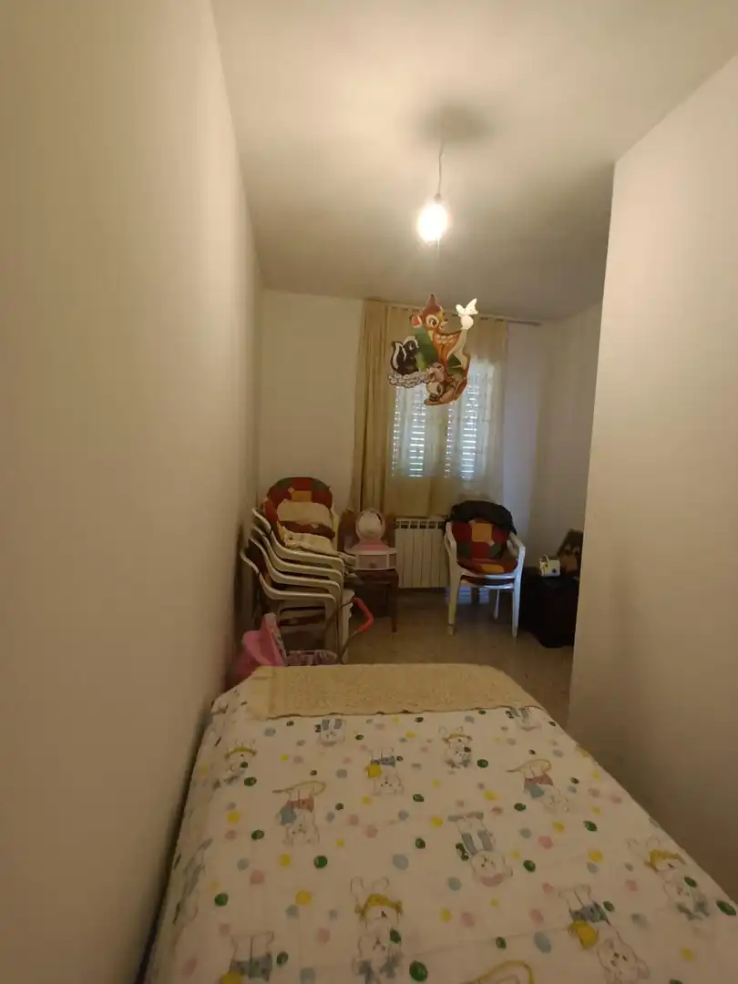 Dormitori de Casa o xalet en venda en Hontoba amb Calefacció, Jardí privat i Terrassa