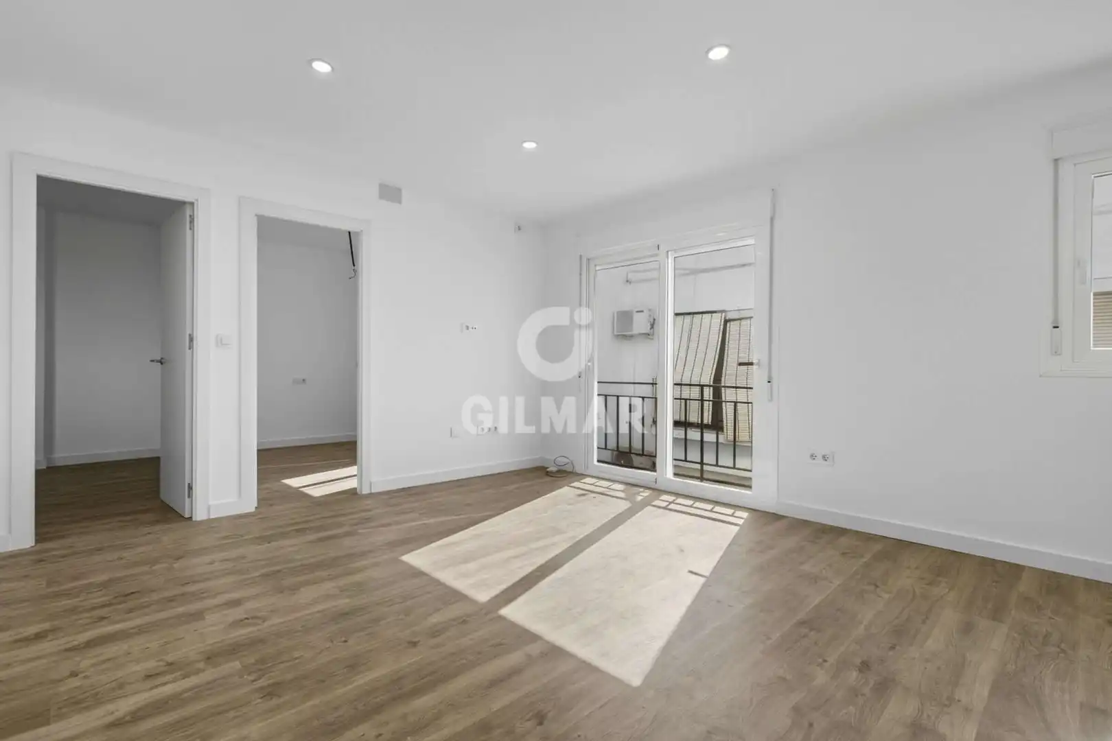 Bedroom of Flat for sale in Sevilla