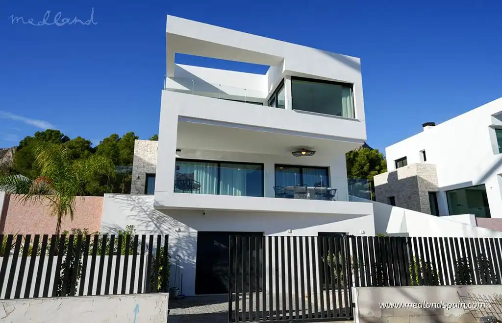 Chalet con piscina en venta en Balcón de Ponoig - Polop Paradis - Polop Hills