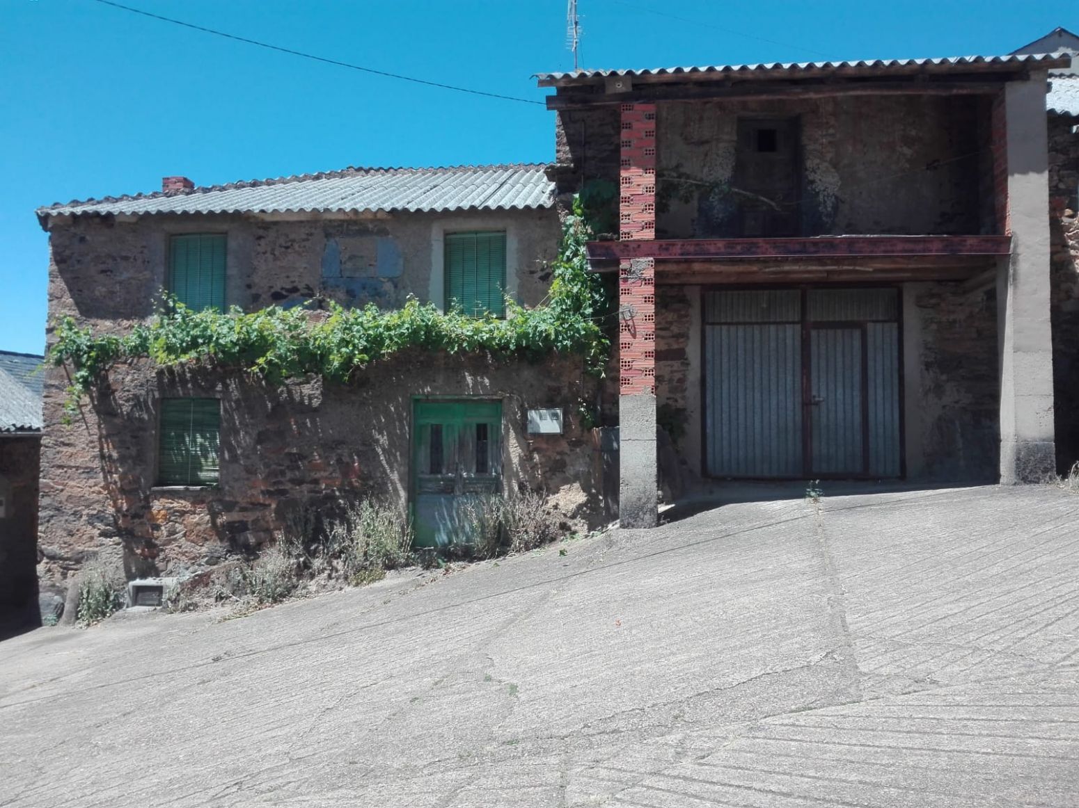 Vista exterior de Casa o xalet en venda en Quintana del Castillo