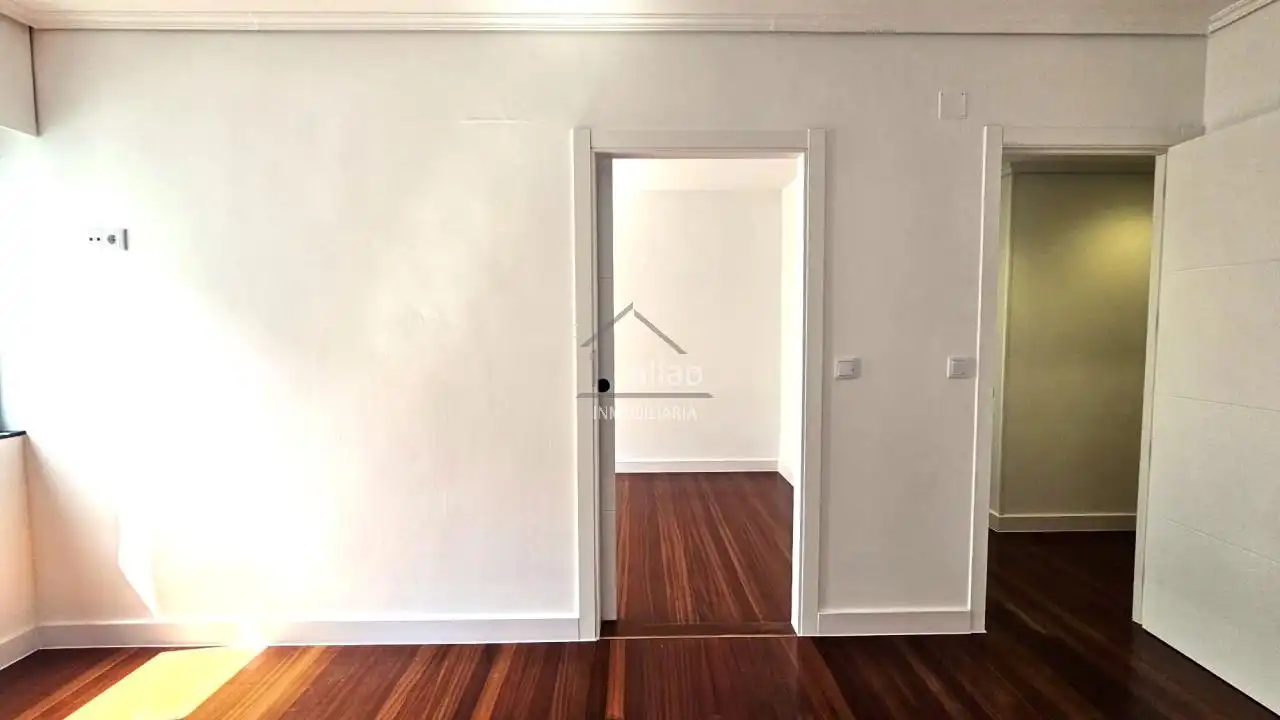 Piso en venta en Ferrol con Calefacción y Trastero