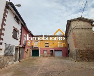 Vista exterior de Casa o xalet en venda en Alesanco amb Calefacció, Jardí privat i Terrassa