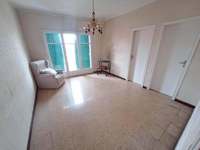 Living room of Flat for sale in L'Hospitalet de Llobregat  with Balcony