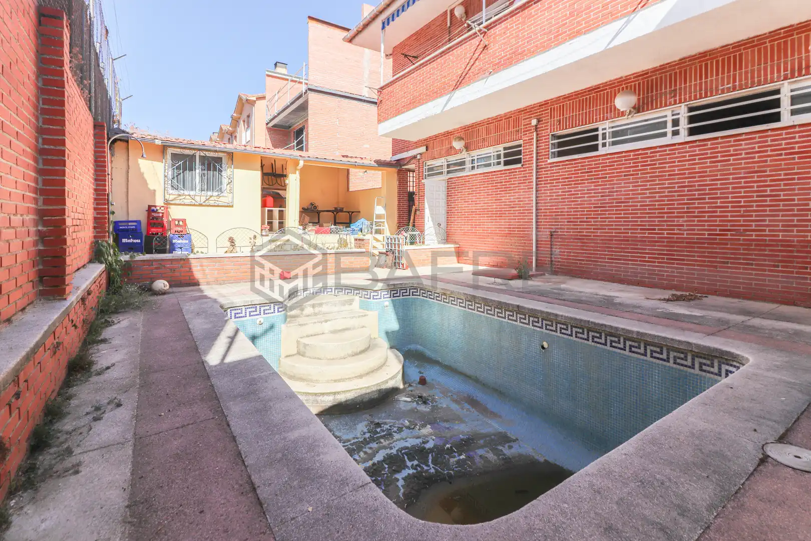 Schwimmbecken von Geschaftsraum zur Miete in Madrid