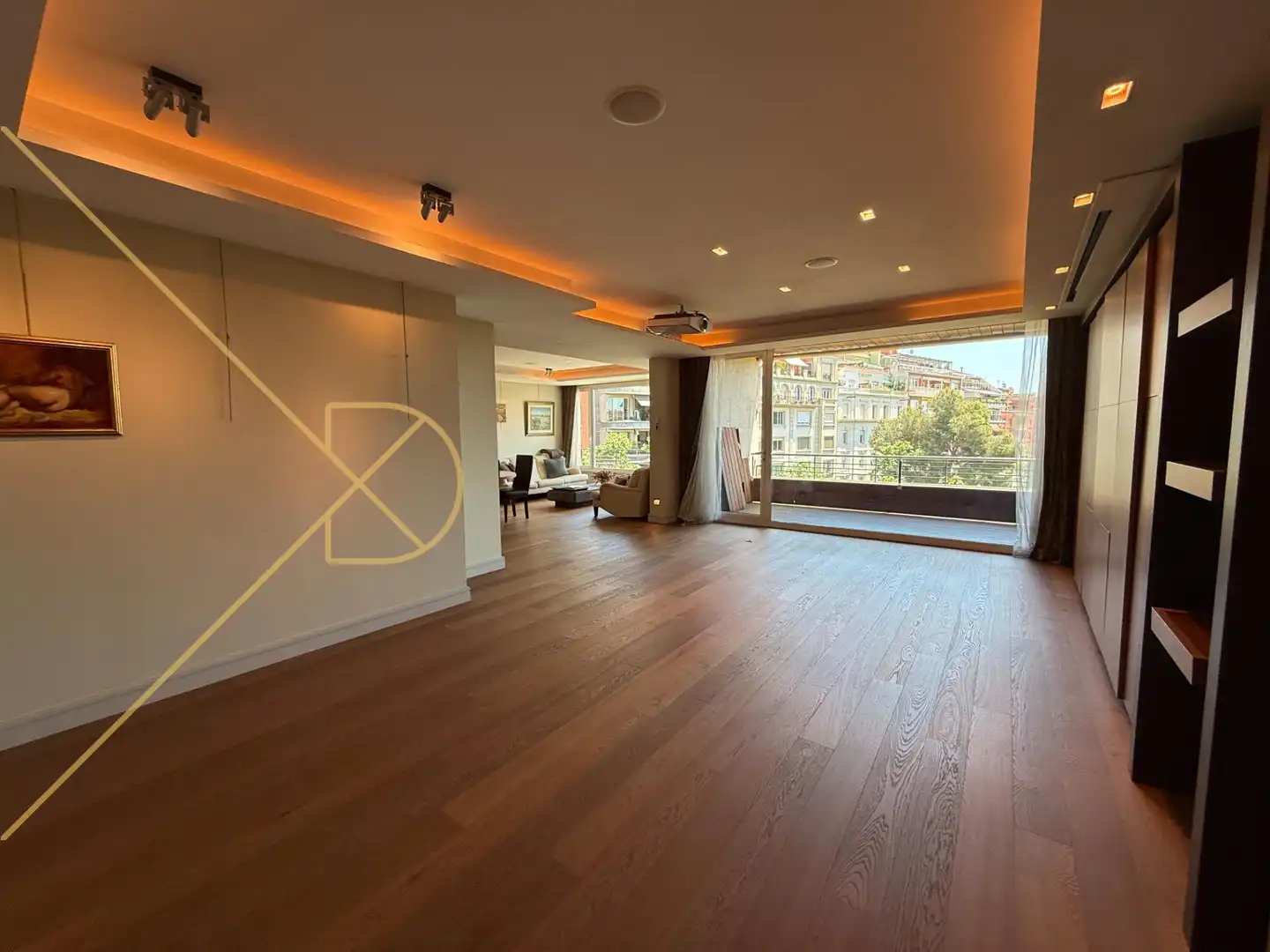 Wohnzimmer von Dachboden zur Miete in Barcelona mit Klimaanlage, Heizung und Parkett
