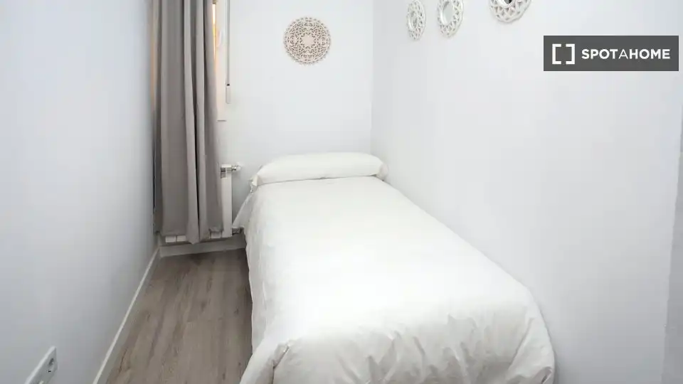 Room in Sol