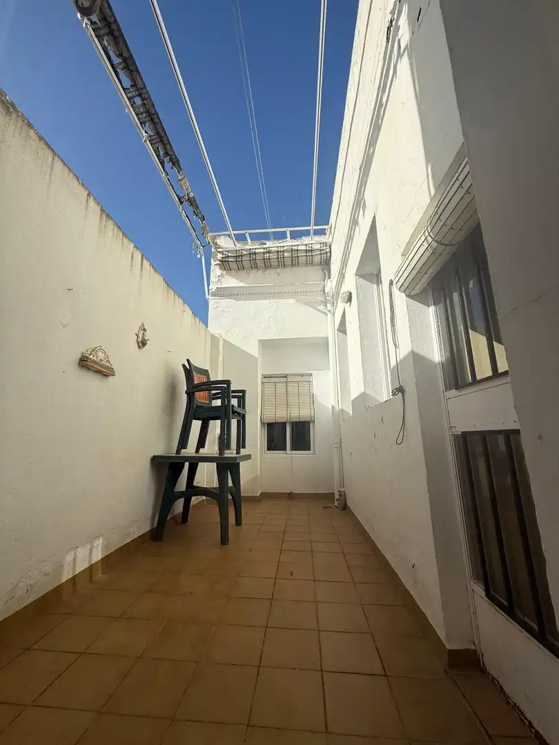 Houses for sale in Calle CAPITAN CALA, Morón de la Frontera