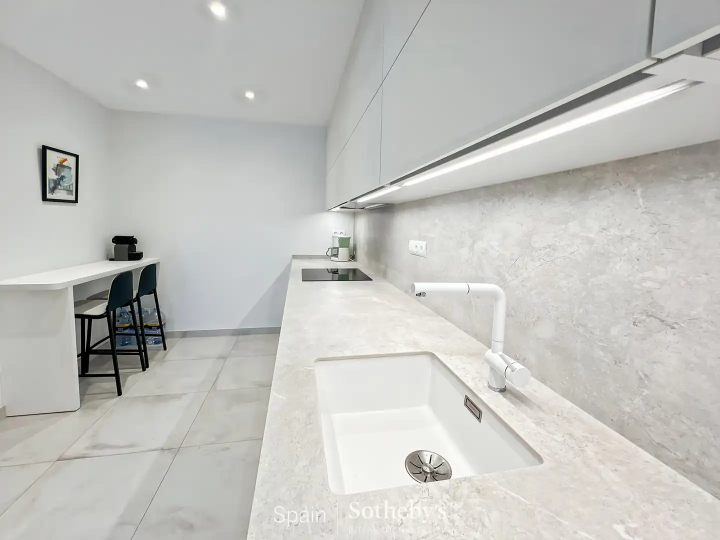 Cuina de Apartament en venda en Sitges amb Aire condicionat, Calefacció i Terrassa