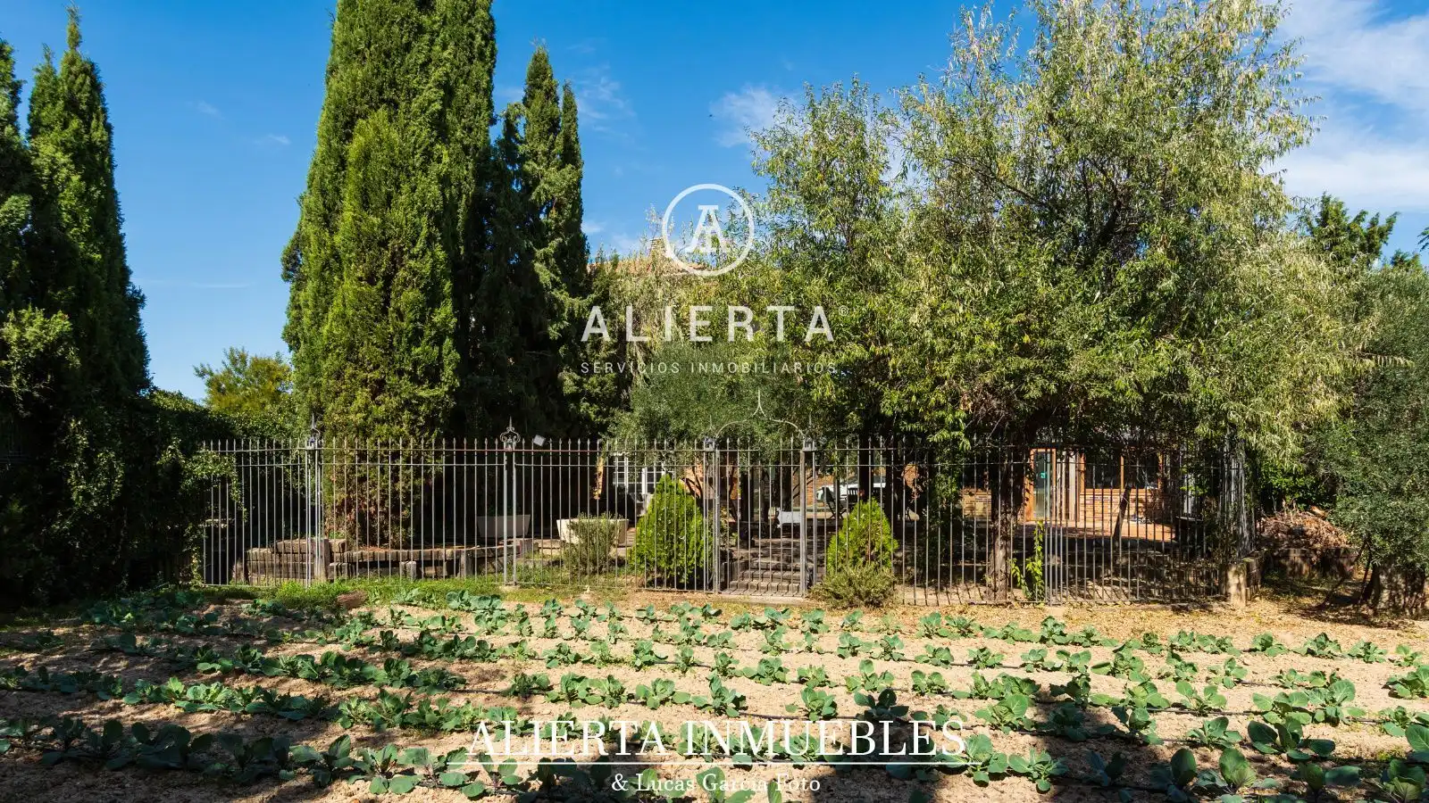 Garden of Houses for rent in Zaragoza  with Air Conditioner, Heating and Storage room