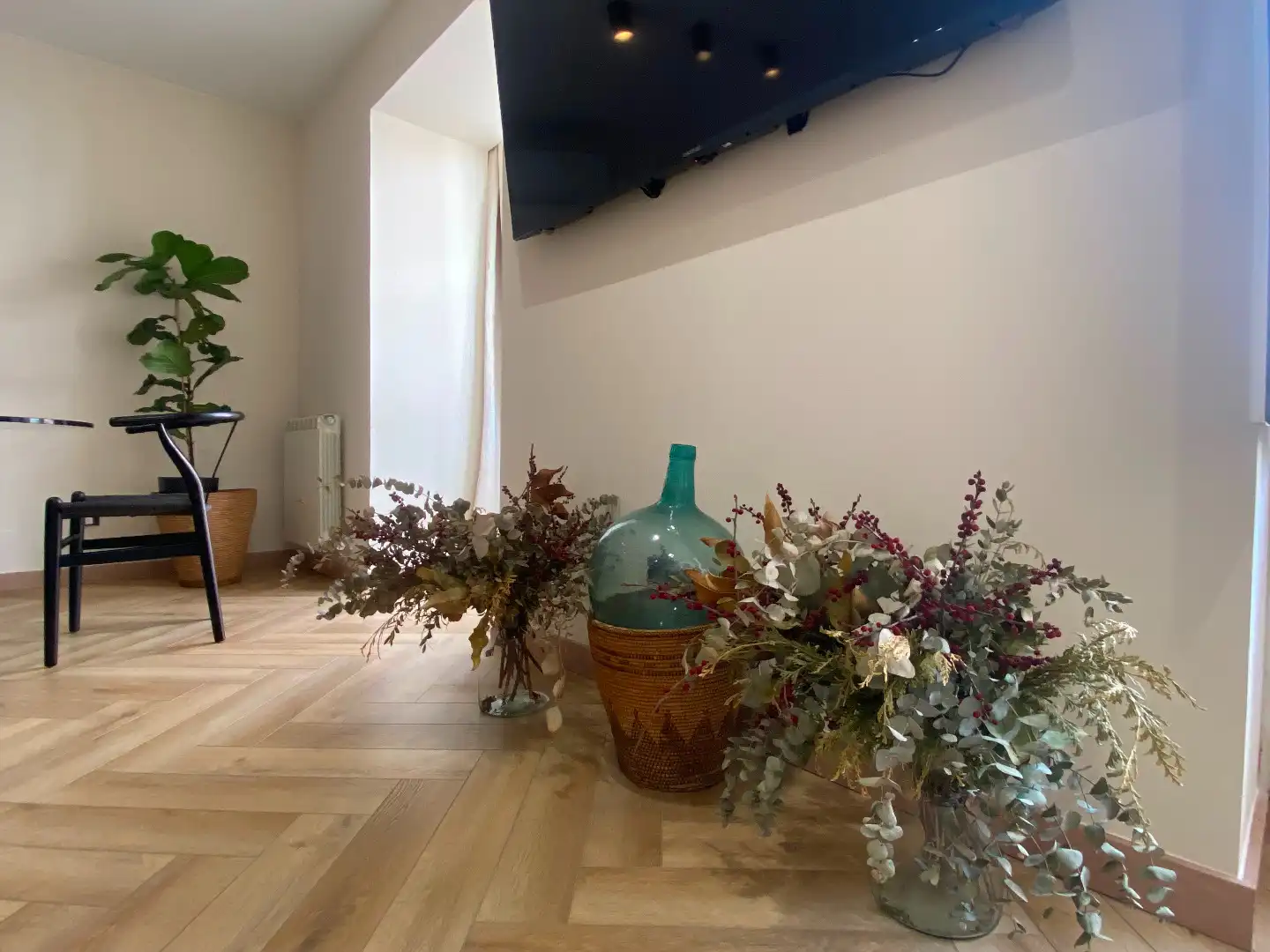 Sala d'estar de Dúplex en venda en Burgos amb Calefacció, Parquet i Traster