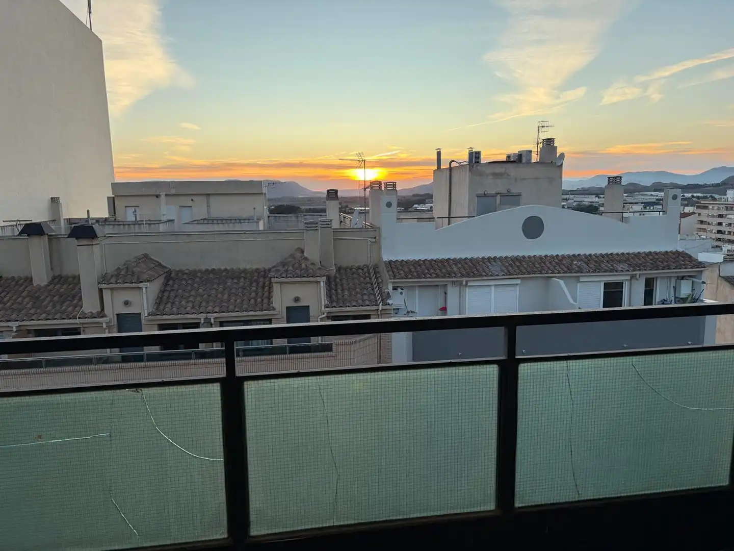 Vista exterior de Piso en venta en Villena con Aire acondicionado, Trastero y Balcón