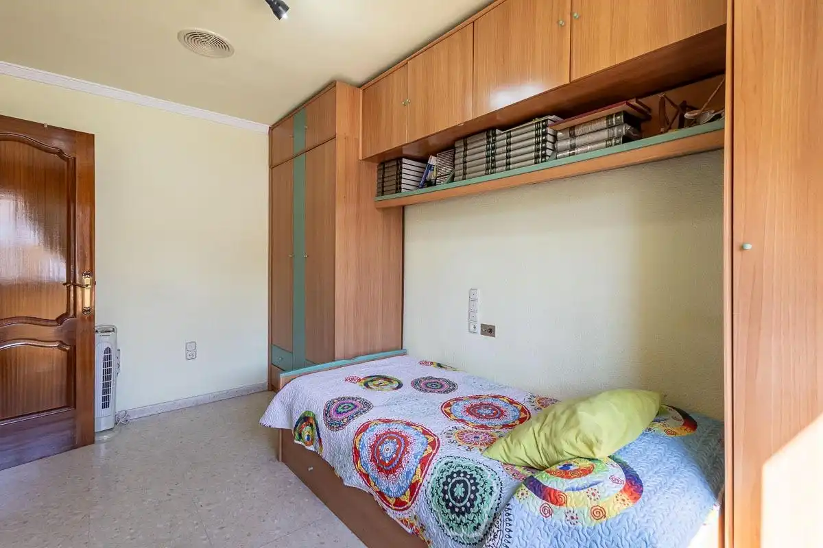 Casa adosada en venta en Calle LA REDONDA, 21, Pinos Puente