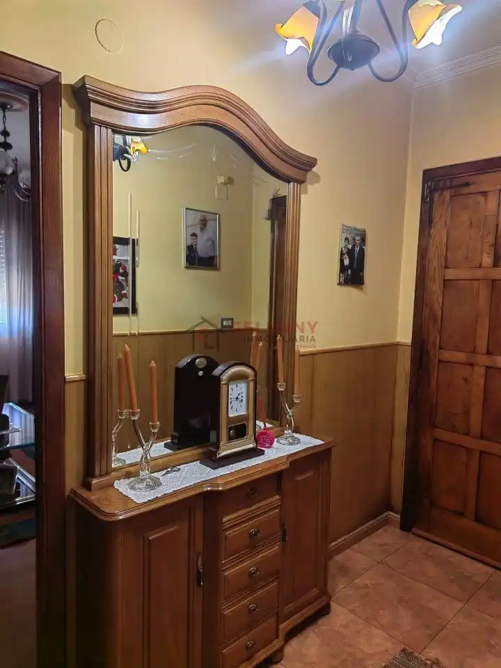 Casa o xalet en venda en Lalín amb Calefacció, Jardí privat i Traster
