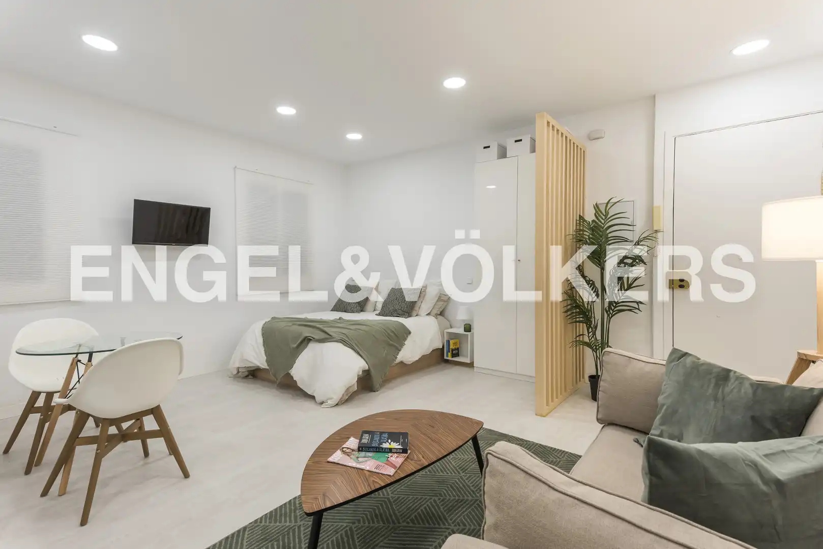 Habitación de Apartamento de alquiler en Madrid con Aire acondicionado y Calefacción