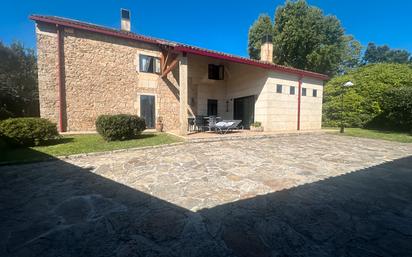 Vista exterior de Casa o xalet en venda en Teo amb Terrassa, Piscina i Balcó