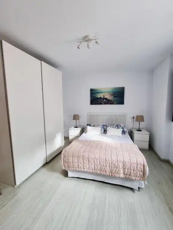 Habitación de Piso en venta en Cudillero con Calefacción, Parquet y Amueblado