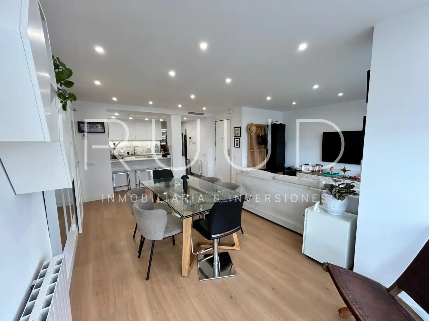 Sala de estar de Piso de alquiler en Barcelona con Aire acondicionado, Calefacción y Parquet