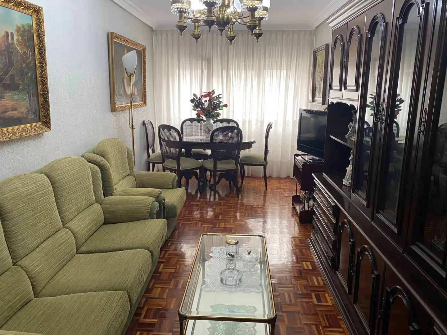 Wohnzimmer von Wohnung zum Verkauf in Oviedo  mit Heizung und Terrasse
