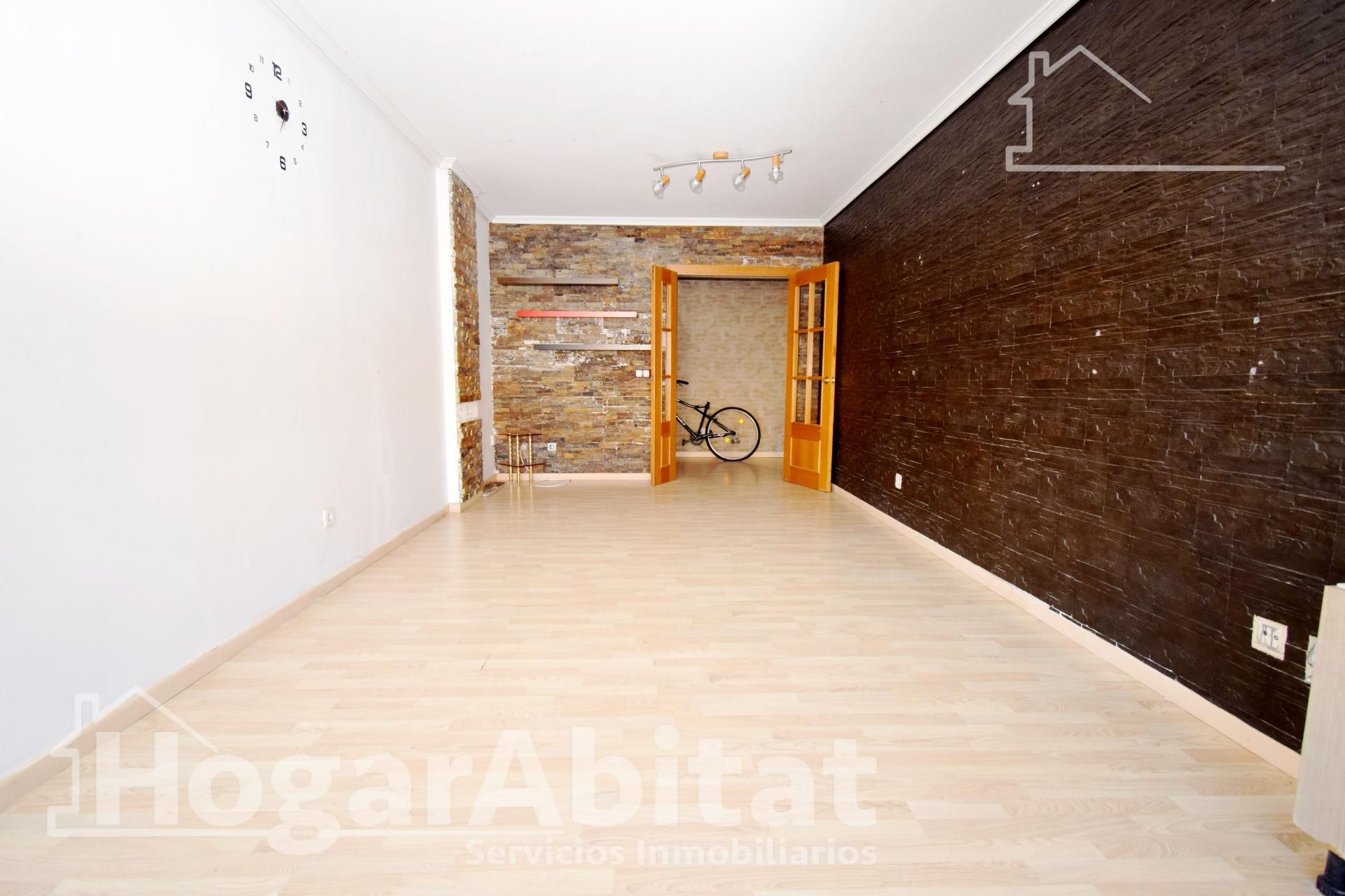 Sala d'estar de Pis en venda en  Valencia Capital amb Aire condicionat i Calefacció