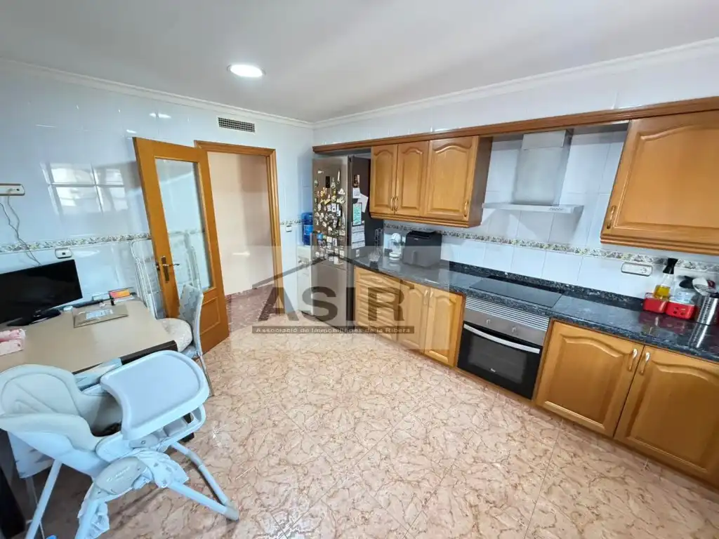 Cuina de Pis en venda en Alzira amb Aire condicionat i Balcó