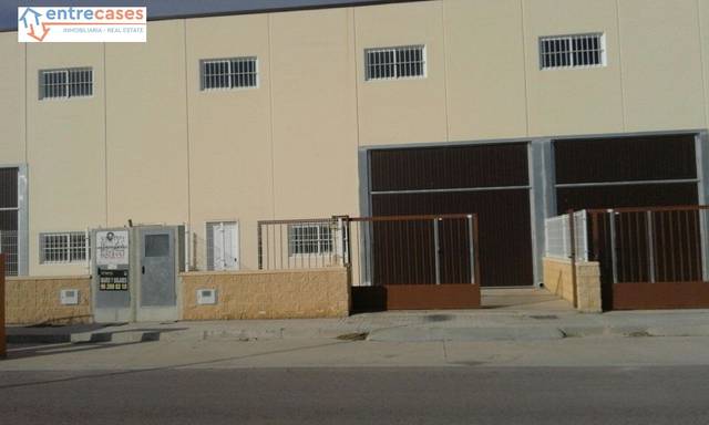 Nave industrial en Venta en Quartell