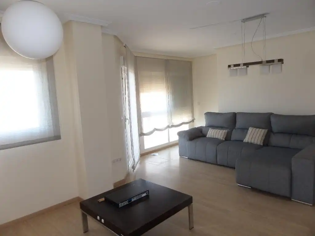 Piso de alquiler en San Ginés