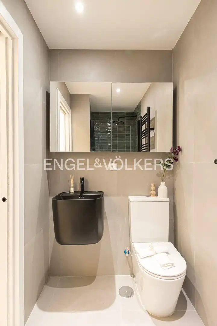 Baño de Piso en venta en Madrid con Aire acondicionado y Calefacción